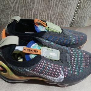 New Nike Vapormax Flyknit Athletic Shoes